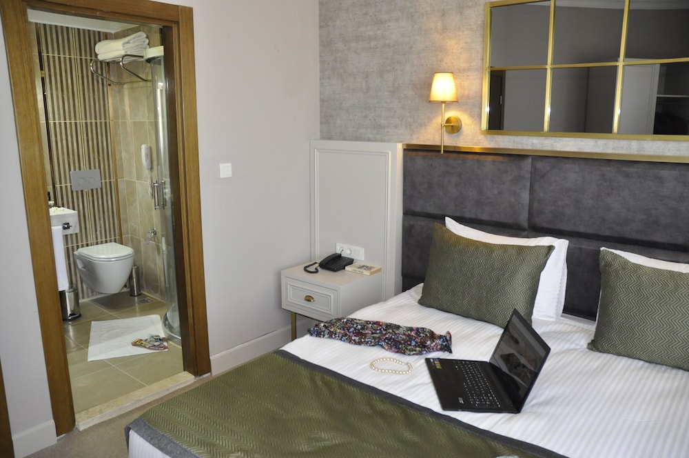 Standard Room - Photo 8