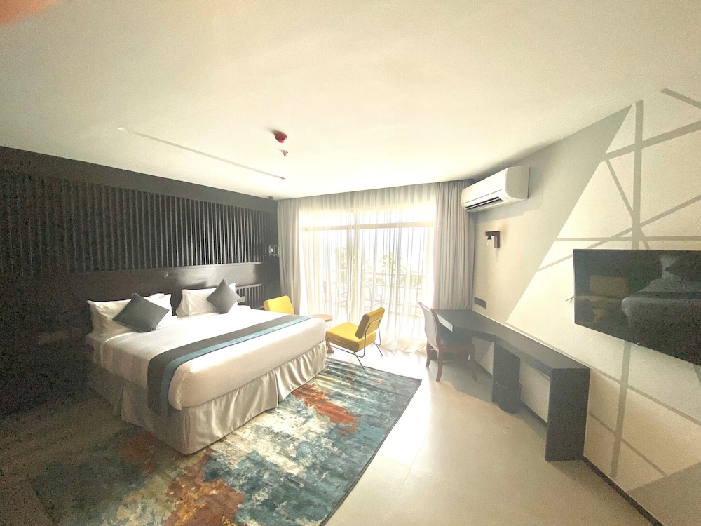 Standard Room, Courtyard View - Photo 2