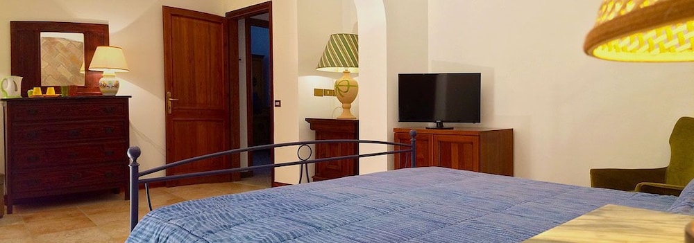 Double or Twin Room photo 1
