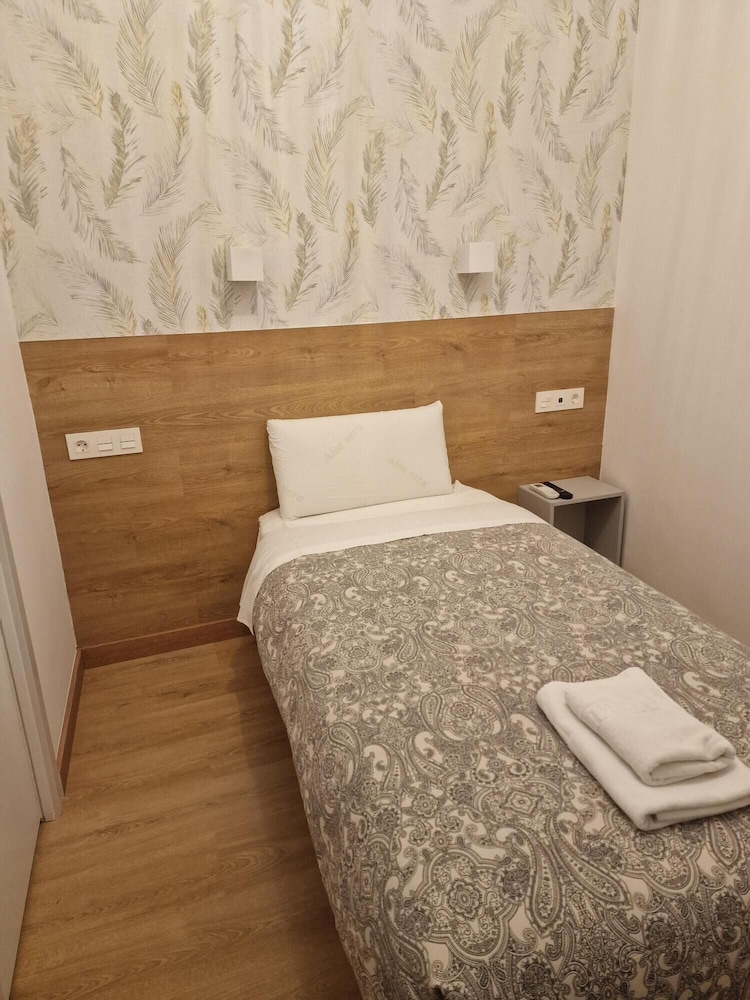 Economy Single Room photo 3