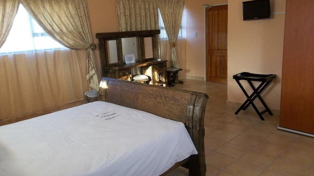 Executive Triple Room, 1 Queen Bed, City View photo 1