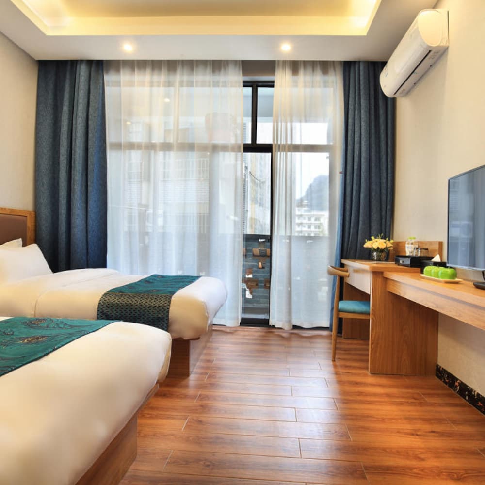 Signature Twin Room