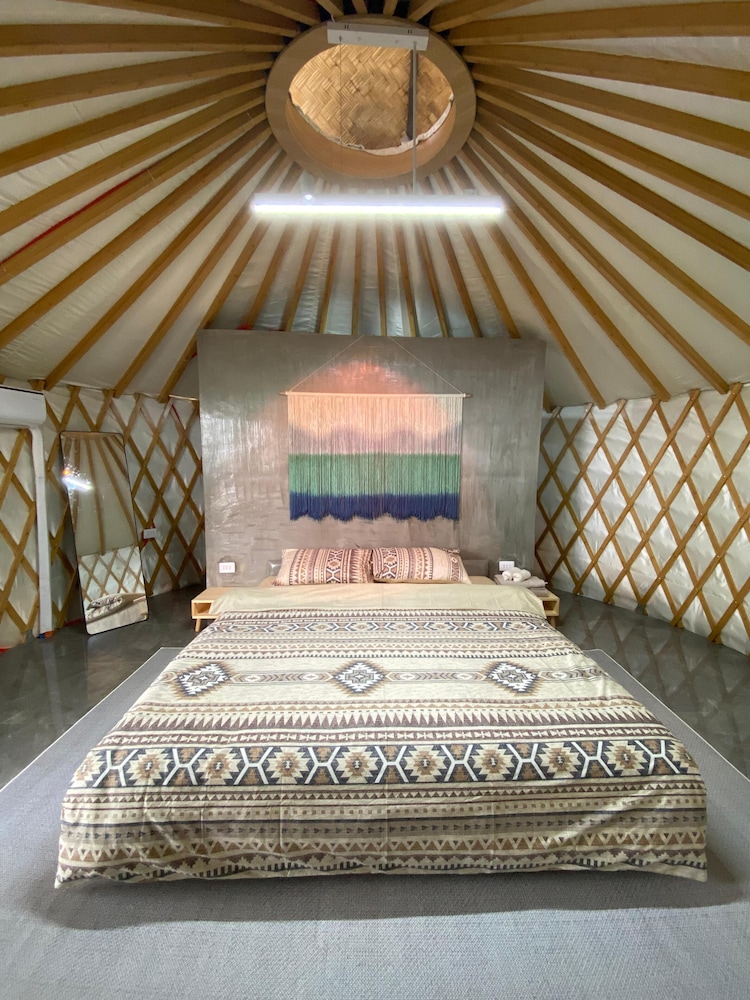 Yurt 3 photo 1