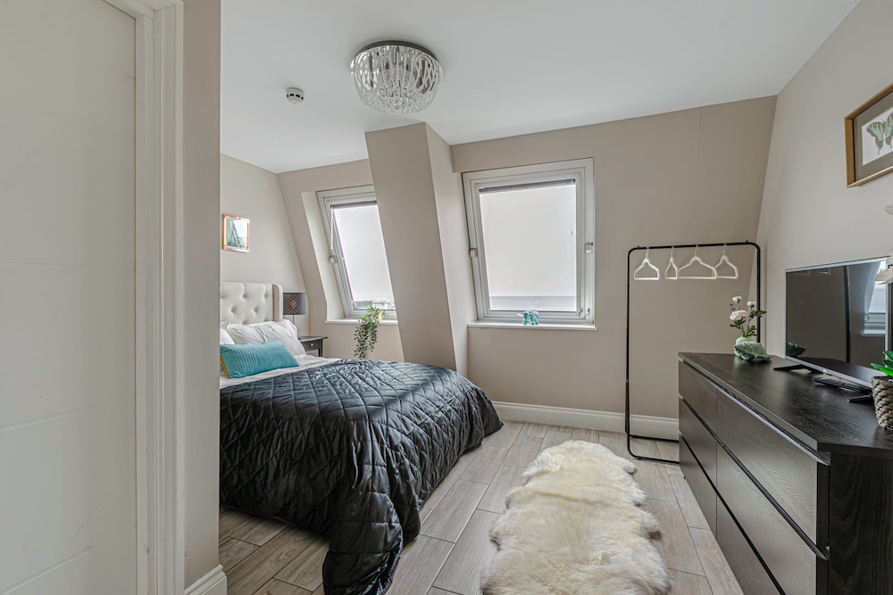 Apartament na szczycie w Brighton Beach City z widokiem na morze i balkonem, Zdjęcie 5