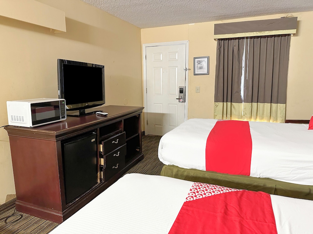 Room (2 Full Bed Smoking) - Photo 2