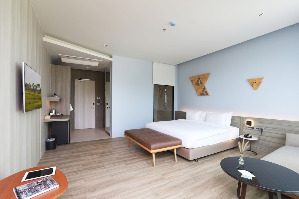 Deluxe Room - Photo 1