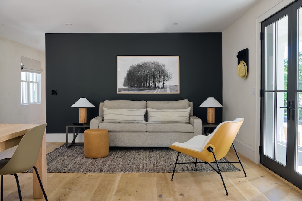 The Garden Suite