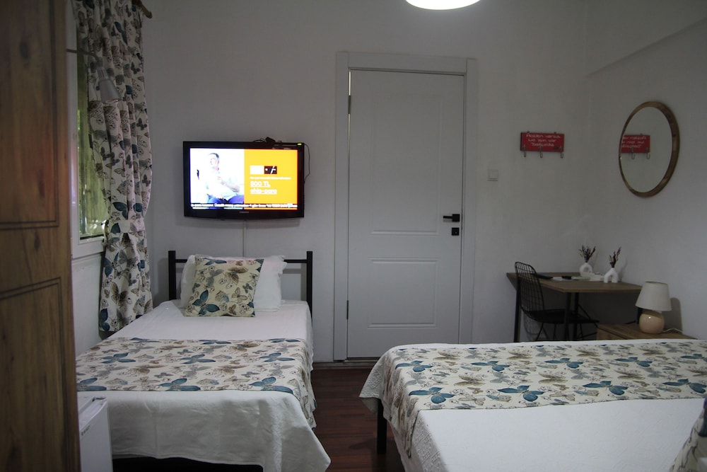 Grand Triple Room photo 1