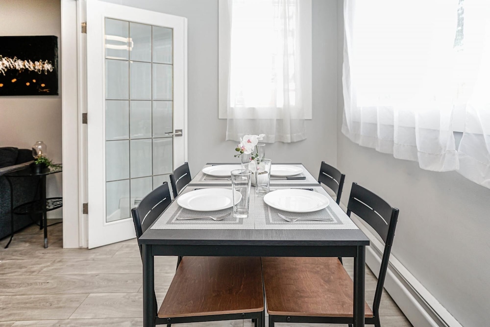 Cozy Condo w Parking Wifi Coffee - 5min2stampede, Billede 11