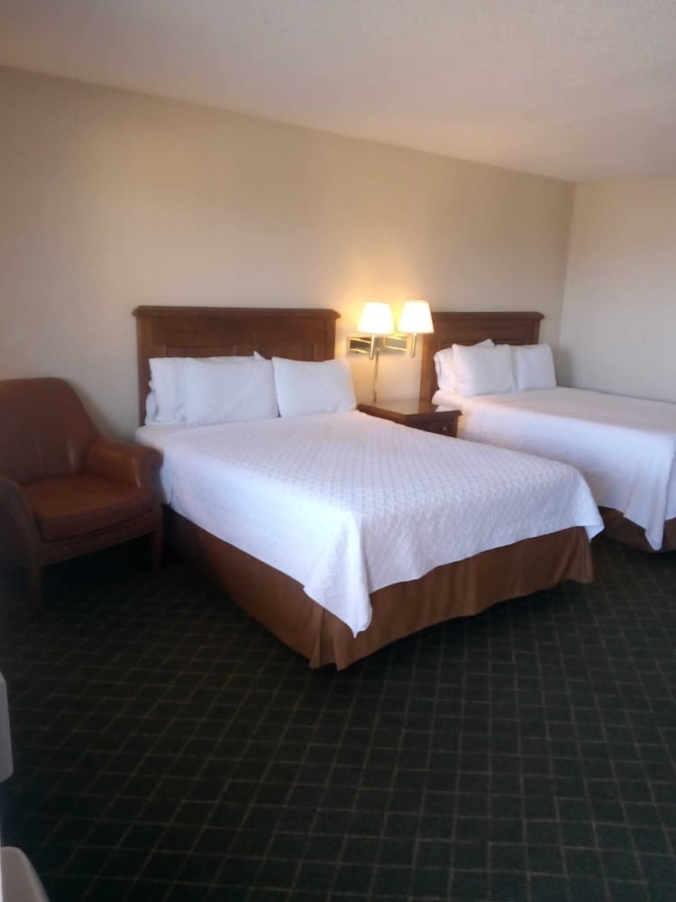 Comfort Room, 2 Queen Beds - Photo 1
