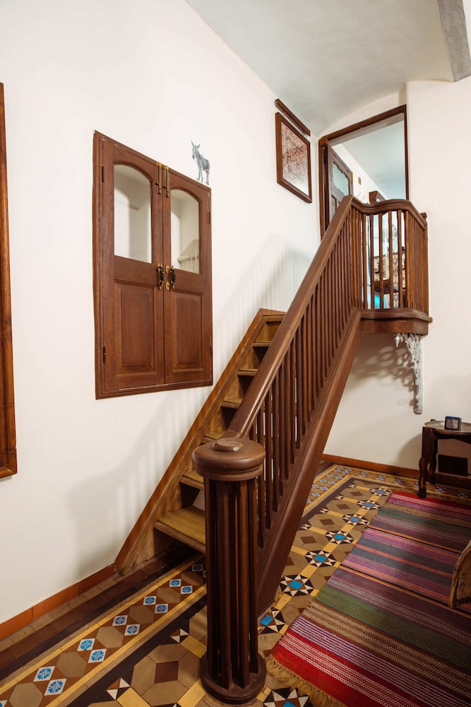Modern Heritage Grand Room - Photo 10