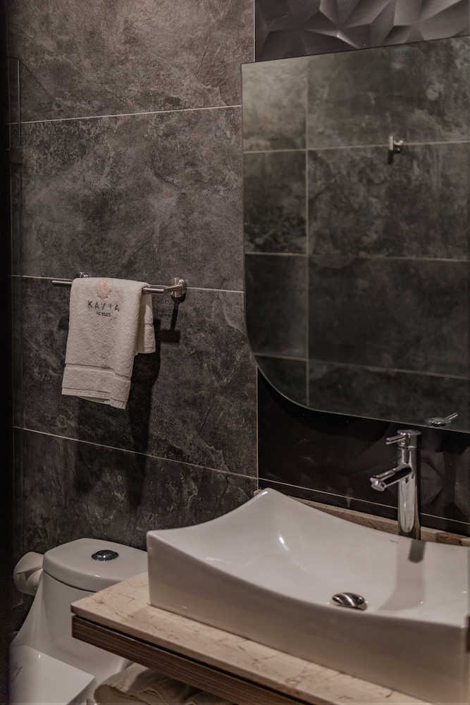 Deluxe Room - Photo 2
