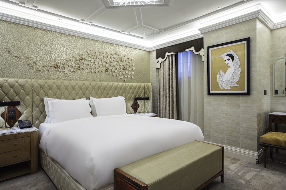 Suite, Multiple Beds