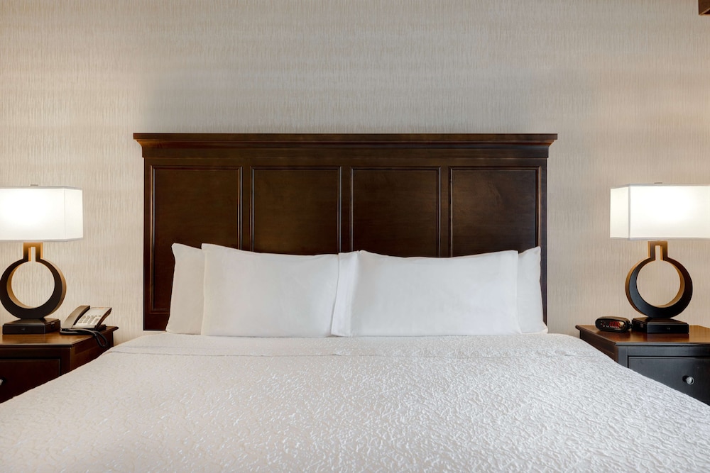 Studio Suite, 1 King Bed, Non Smoking - Photo 2