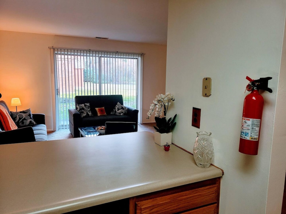 Long Term Clean Spacious 1br, 사진 25