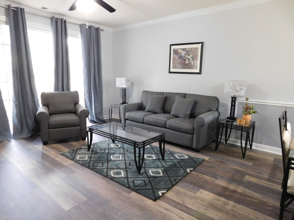 Condo, 2 Bedrooms photo 2