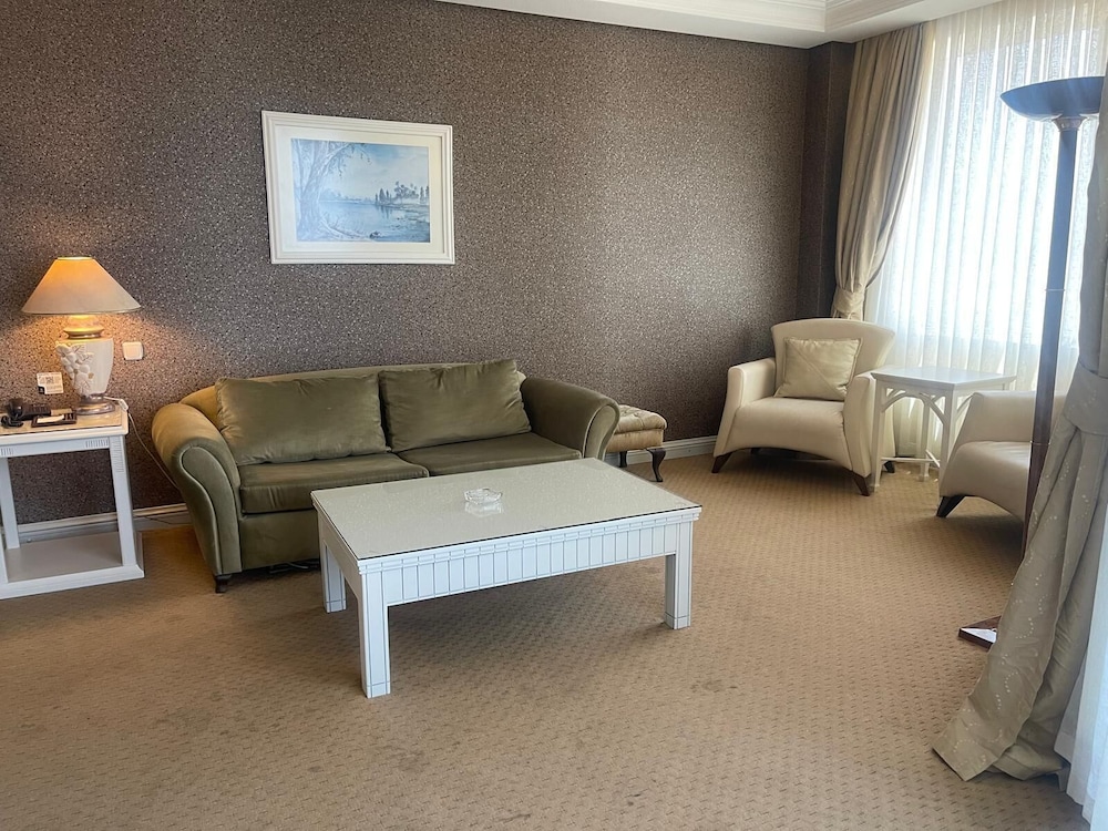 Deluxe Suite, 1 Bedroom photo 2