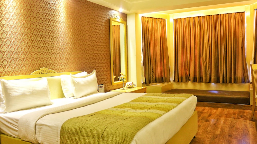Deluxe Room - Photo 10