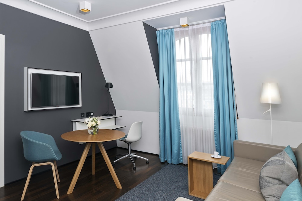 Junior Suite (Shopping) - Photo 3