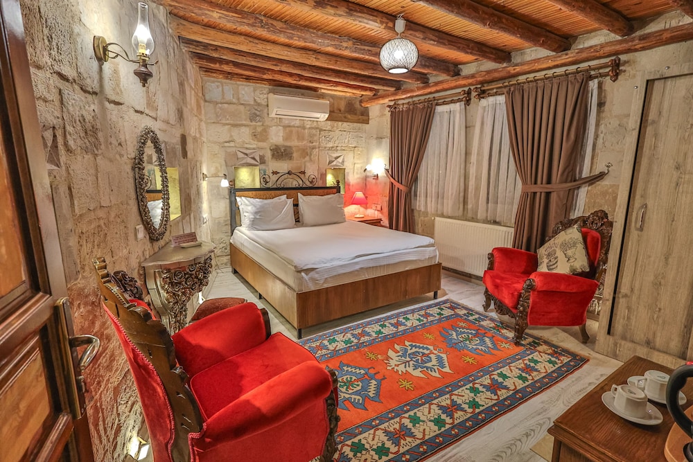 Standard Stone Room photo 1