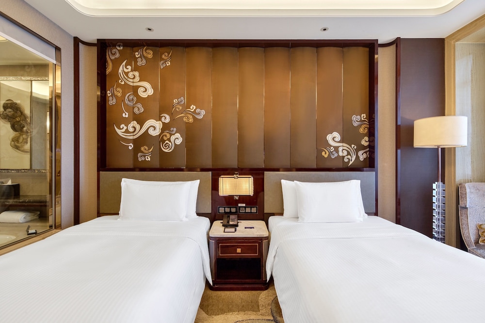 Club Room, Multiple Beds, Lake View photo 2