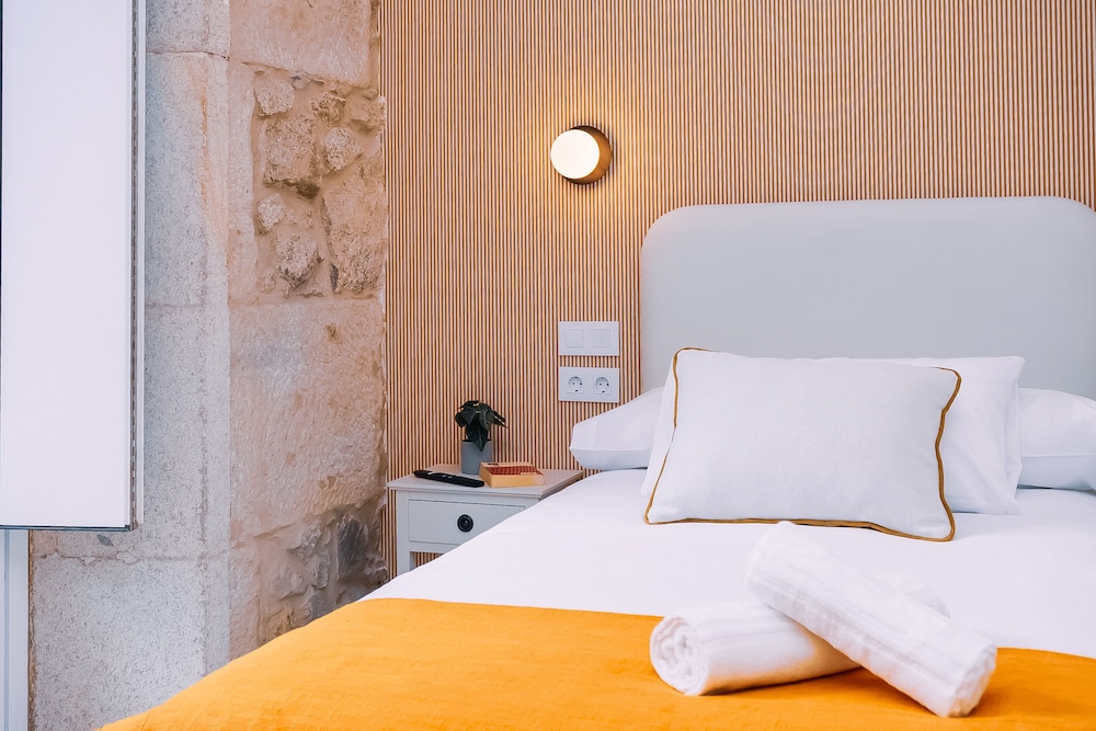 Comfort Twin Room, City View
