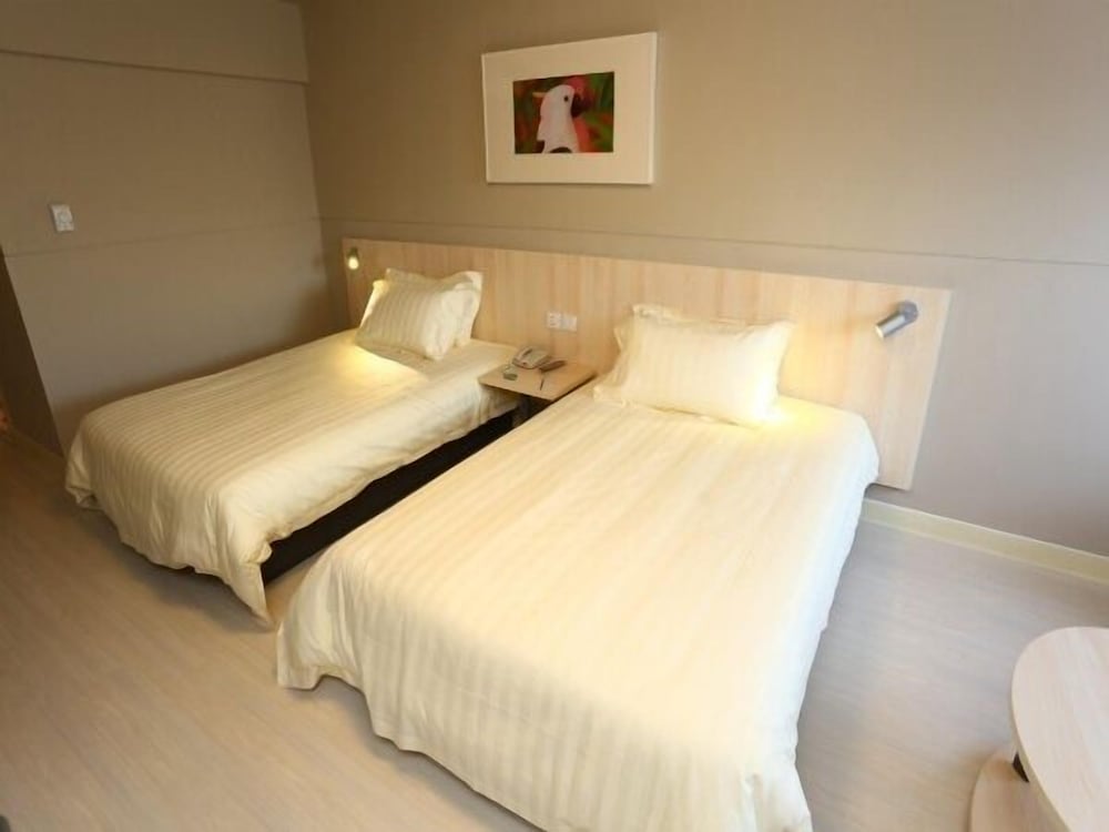 Business Twin Room (A) photo 2