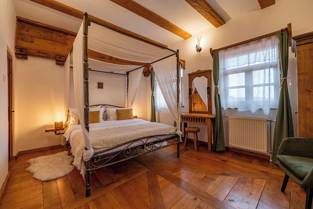 Deluxe Double Room, City View