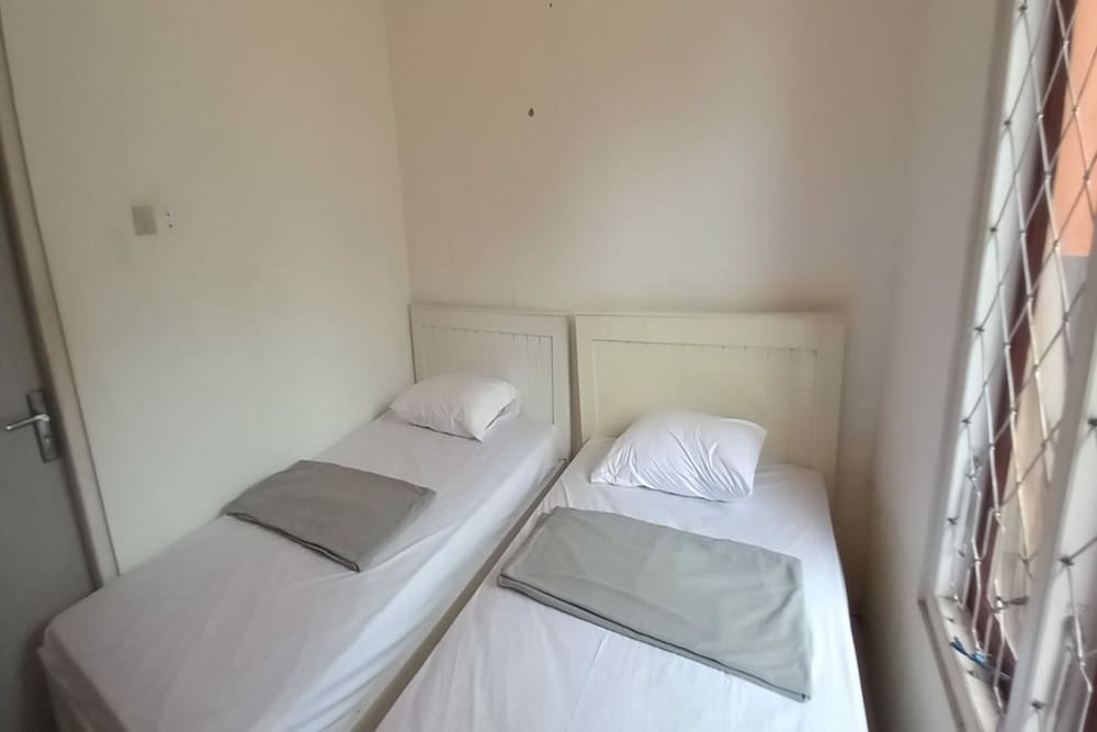 Deluxe Twin Room photo 2