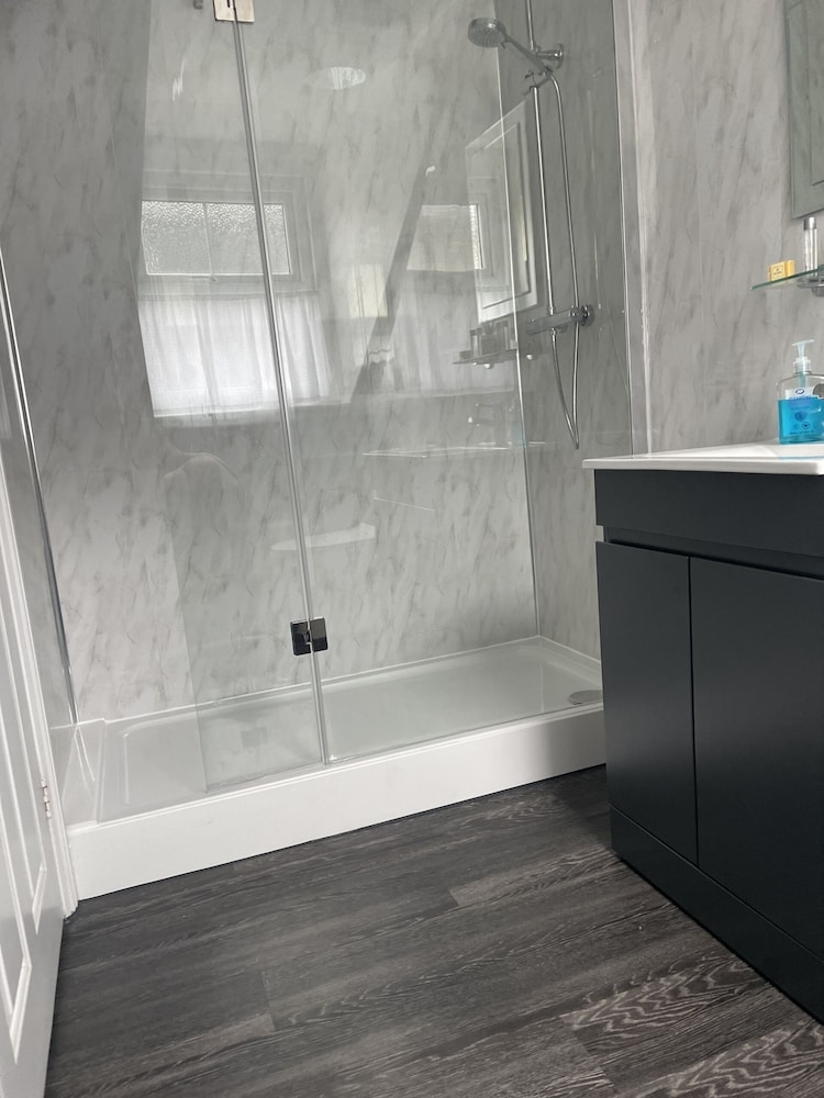 Twin Room, Ensuite (Room 2) photo 3