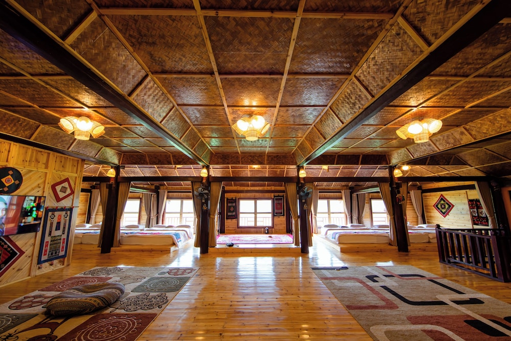 Panoramic Shared Dormitory, Shared Bathroom, Valley View