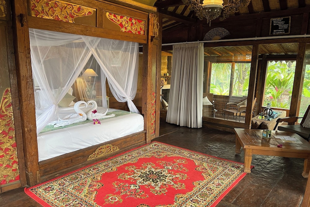 1 Bedroom Villa Herritage Wooden House - Photo 1