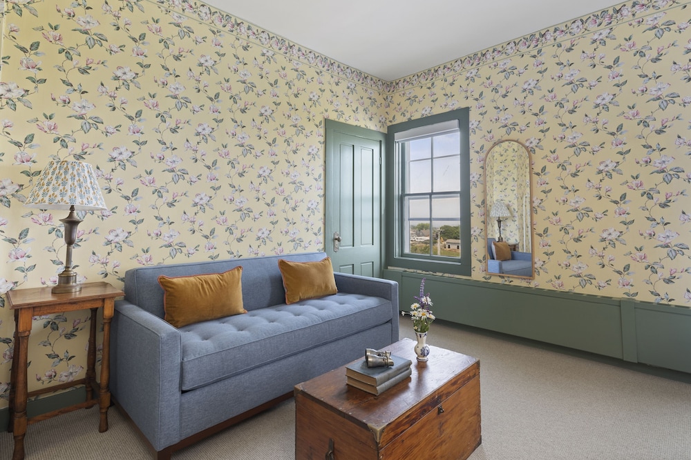 Studio Suite photo 3