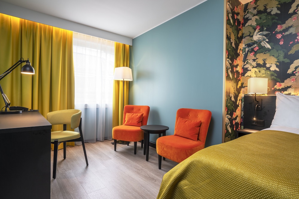 Family Room, 1 Double Bed With Sofa Bed, Non Smoking (Standard) photo 2