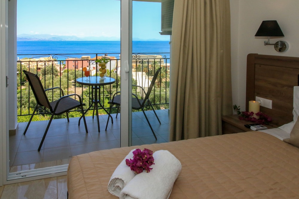 Superior Room, Sea View photo 3