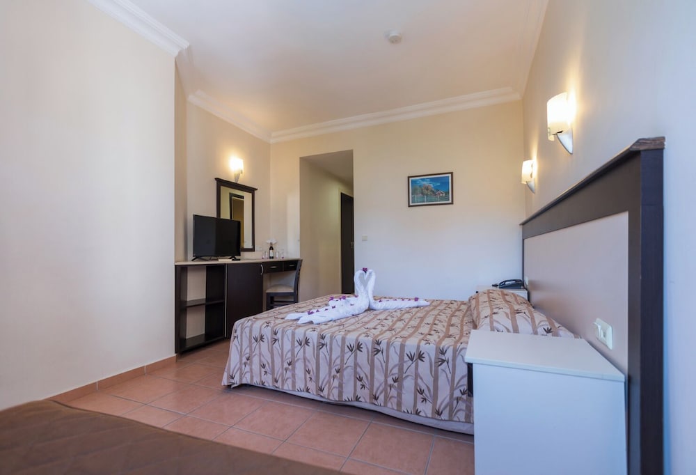 Basic Double Room photo 1