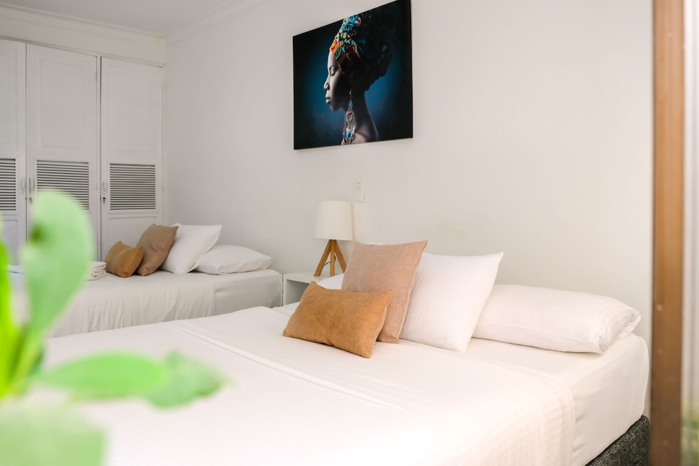 Deluxe Double Room, 2 Double Beds, Non Smoking, Garden Area