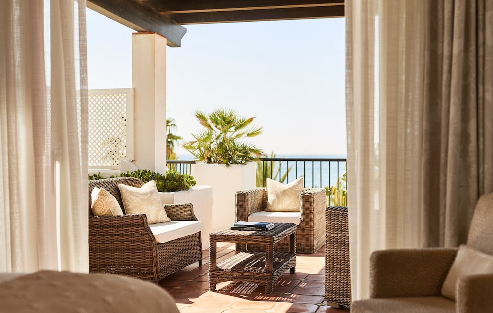 Royal Suite, Beach View (Royal)