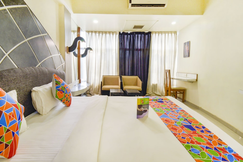 Executive Room, 1 Queen Bed photo 3