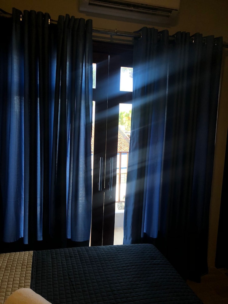 Deluxe Room - Photo 3