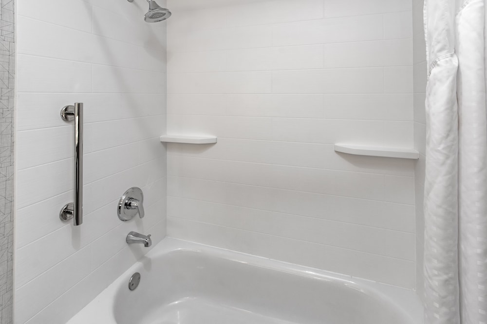 Suite, Multiple Beds - Photo 14