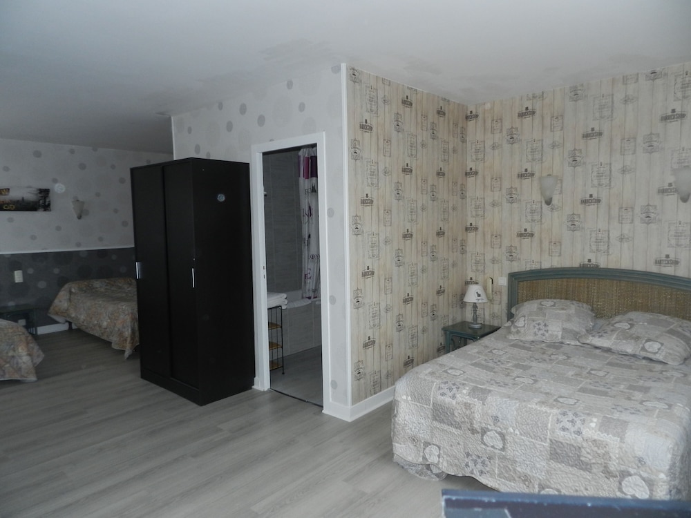 Family Room photo 1