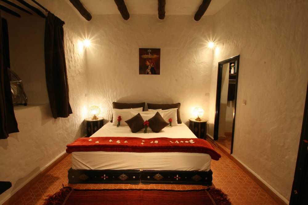 Traditional Cottage photo 2