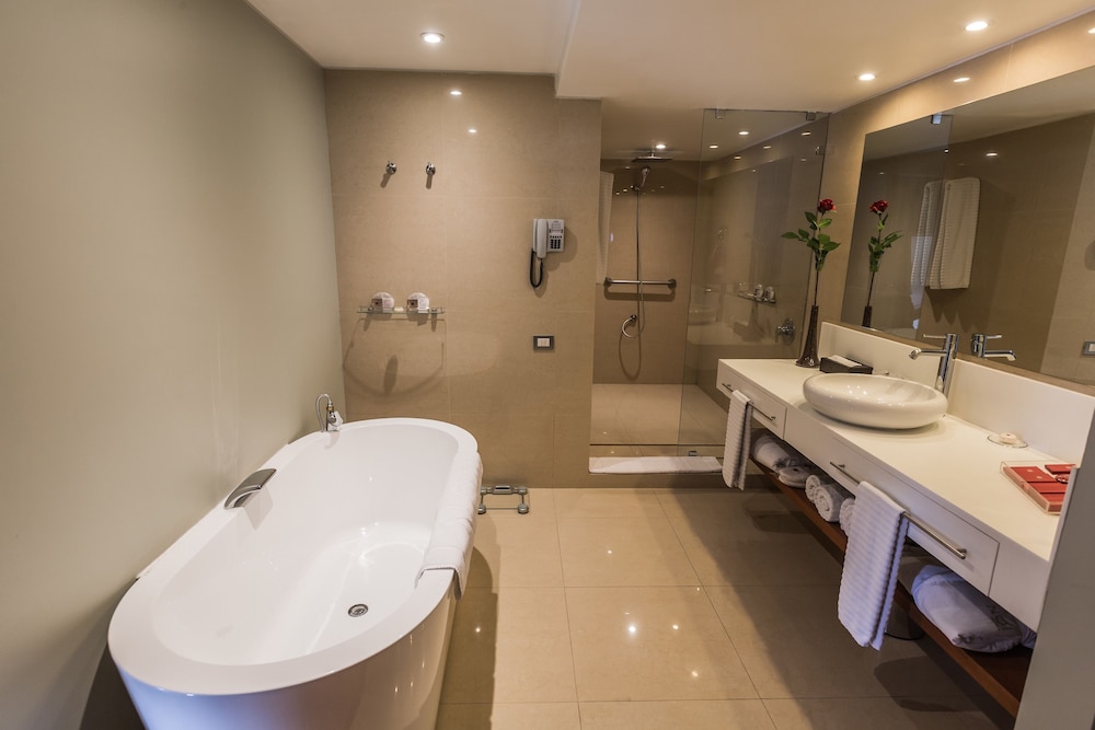 NOI Suite King Room - Photo 5