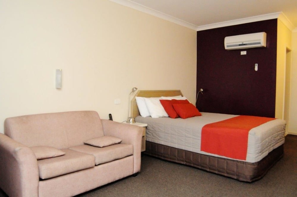Family Suite, 2 Bedrooms, Non Smoking, Balcony (Family Unit) photo 2