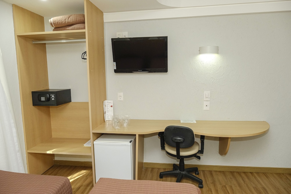 Standard Room photo 2