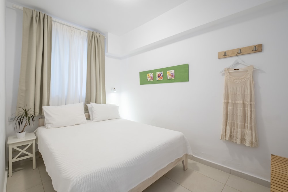 Luxury Apartment, 1 Bedroom, Sea View, Beachfront photo 1