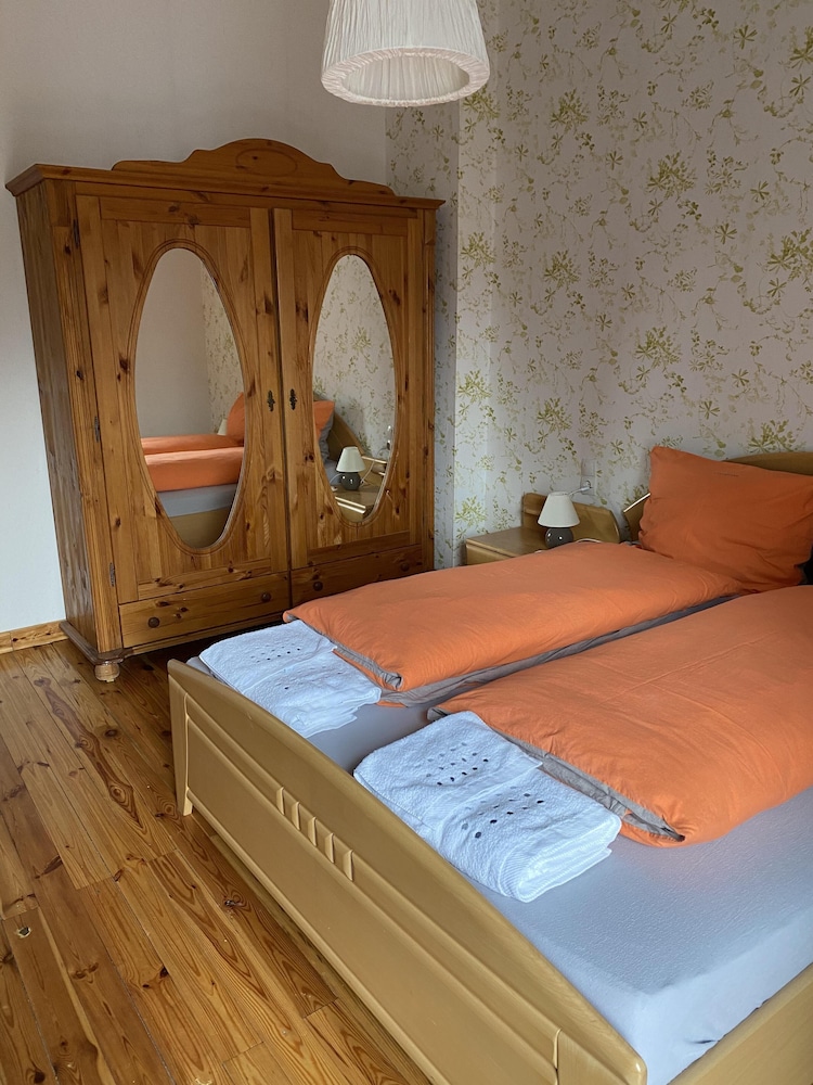 Deluxe Double Room, Private Bathroom - Photo 5