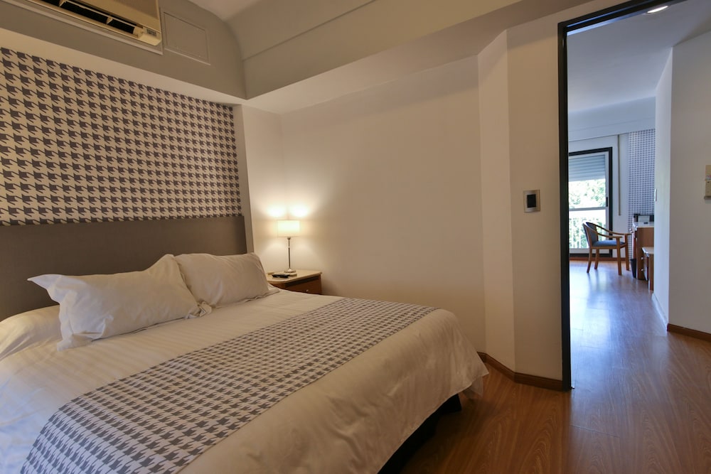 Superior Suite, 1 Double Bed, Private Bathroom