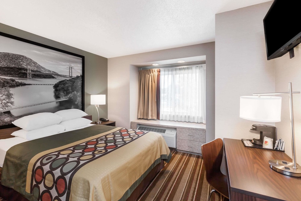 Room, 1 Queen Bed, Accessible, Non Smoking (Bathtub) - Photo 3